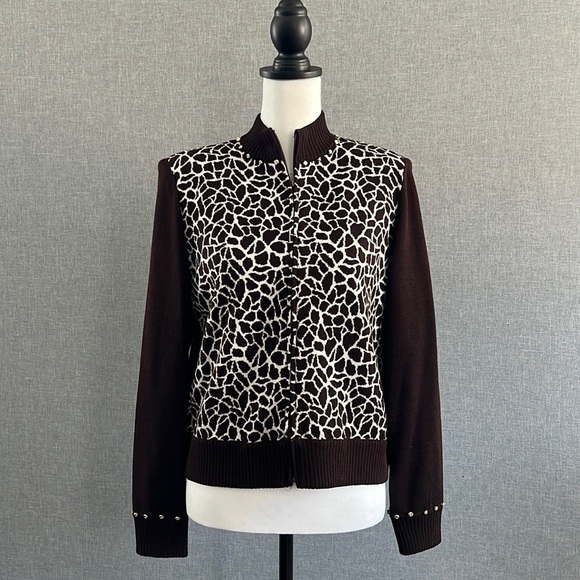 St. John Knit - Two Piece Set - Size 6 - Perfect Condition